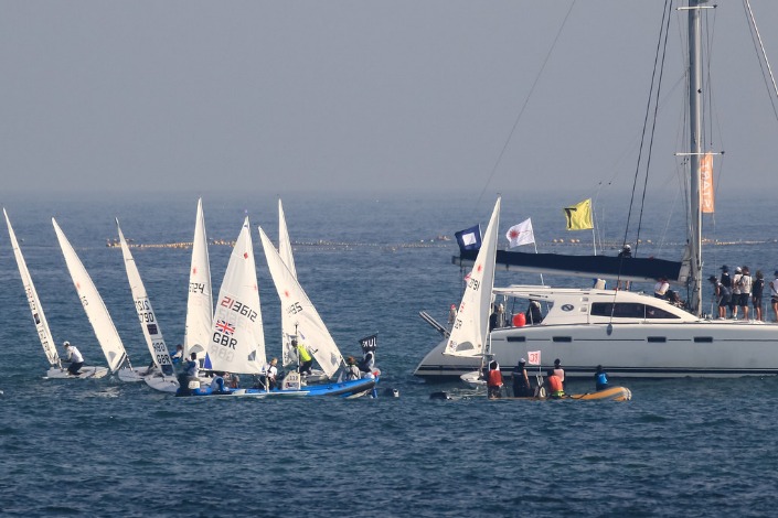 独家探秘,巴塞罗那冬,季转会静观,香港赛马会,赛程安排,赛果查询,马匹资料,赛事动态