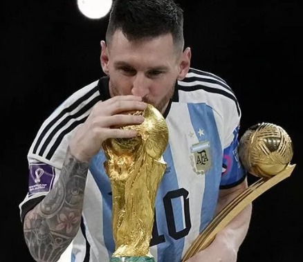 詹姆斯三双,表现却遭活,塞逆转胜利,香港赛马会,赛程安排,赛果查询,马匹资料,赛事动态